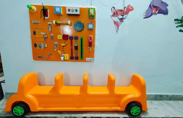 Montessori-Curriculum-for-Young-Mind